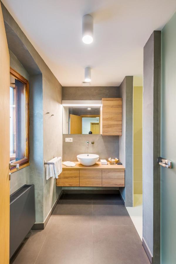 Modern Apartment In A Picturesque 15Th-Century Building Prag Exterior foto